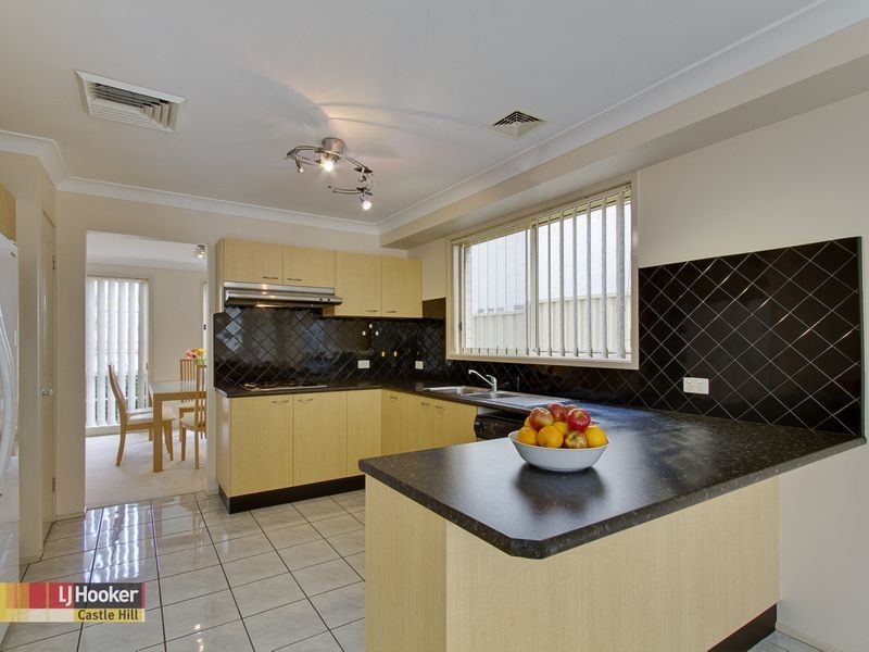 16 Park Ridge Cct, Kellyville NSW 2155