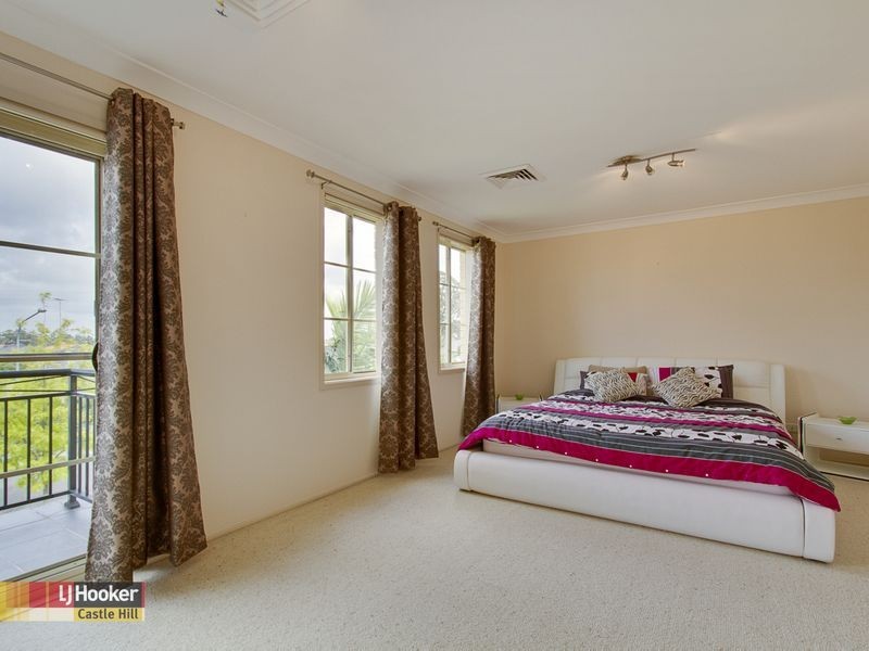 16 Park Ridge Cct, Kellyville NSW 2155