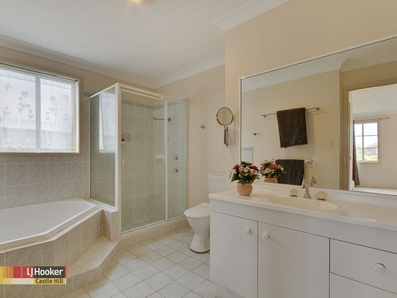 16 Park Ridge Cct, Kellyville NSW 2155