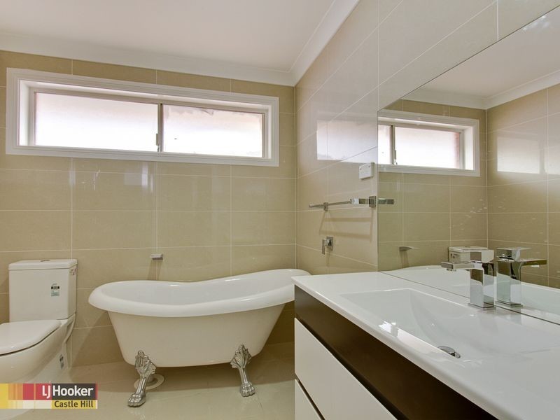 72 Castle St, Castle Hill NSW 2154