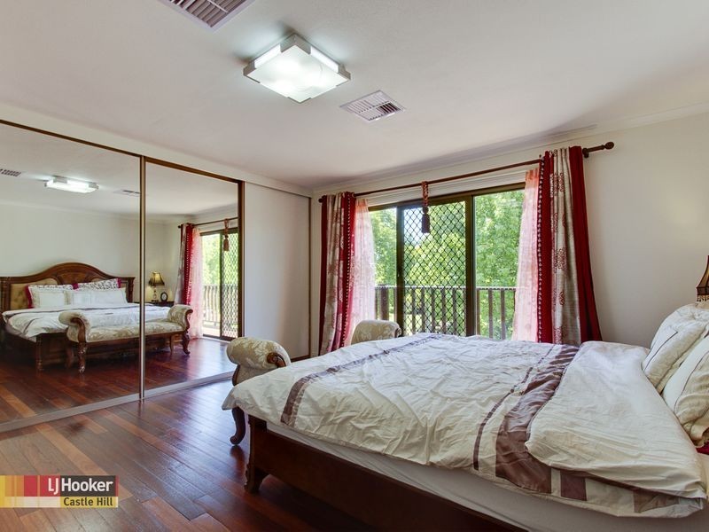 25 Battlement Crescent, Castle Hill NSW 2154