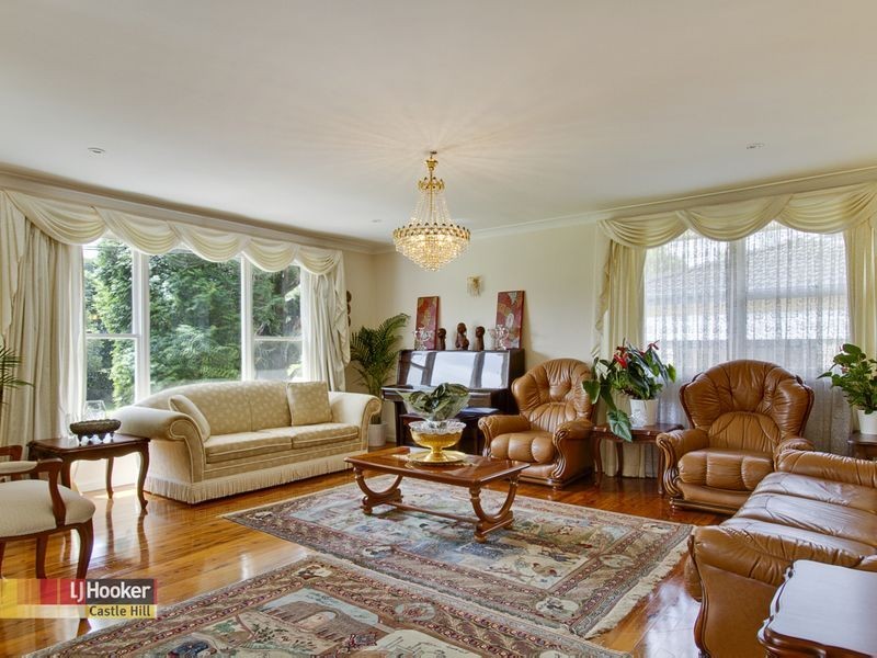 19 Larool Crescent, Castle Hill NSW 2154