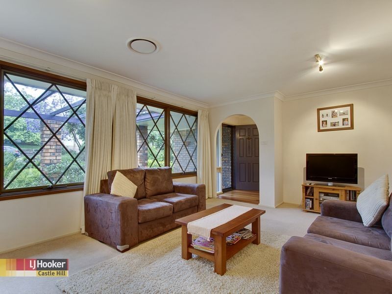 28 Ashford Ave, Castle Hill NSW 2154