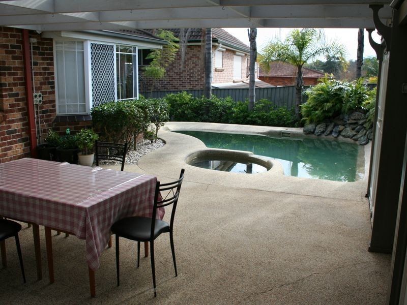 27 Woodgrove Avenue, Cherrybrook NSW 2126