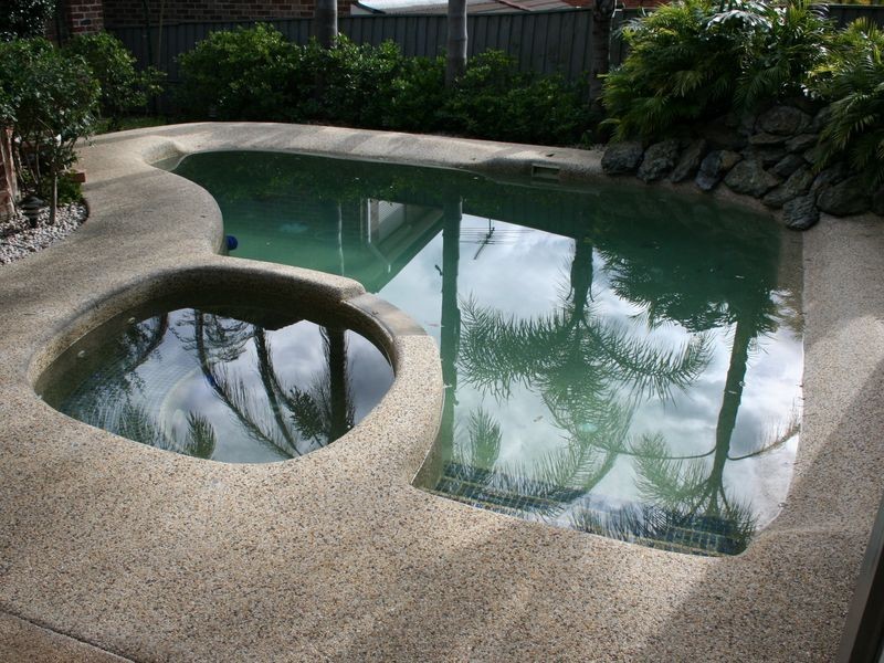 27 Woodgrove Avenue, Cherrybrook NSW 2126