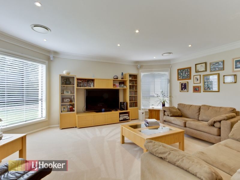 4 Benbullen Way, Castle Hill NSW 2154