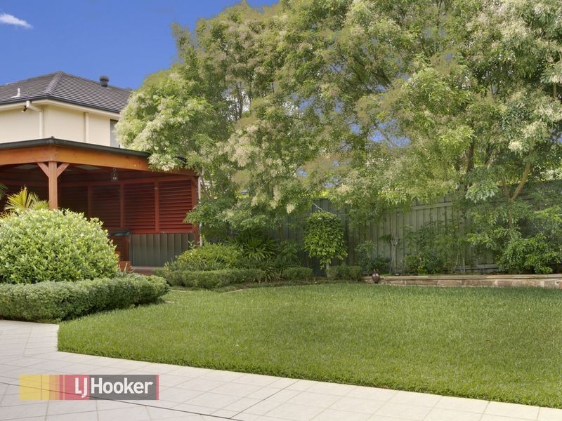 4 Benbullen Way, Castle Hill NSW 2154