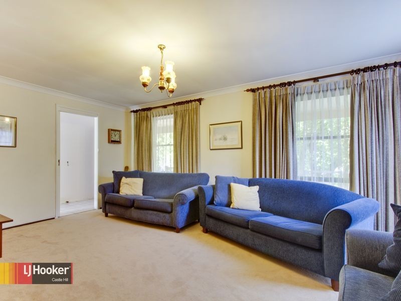 15 Ashford Ave, Castle Hill NSW 2154