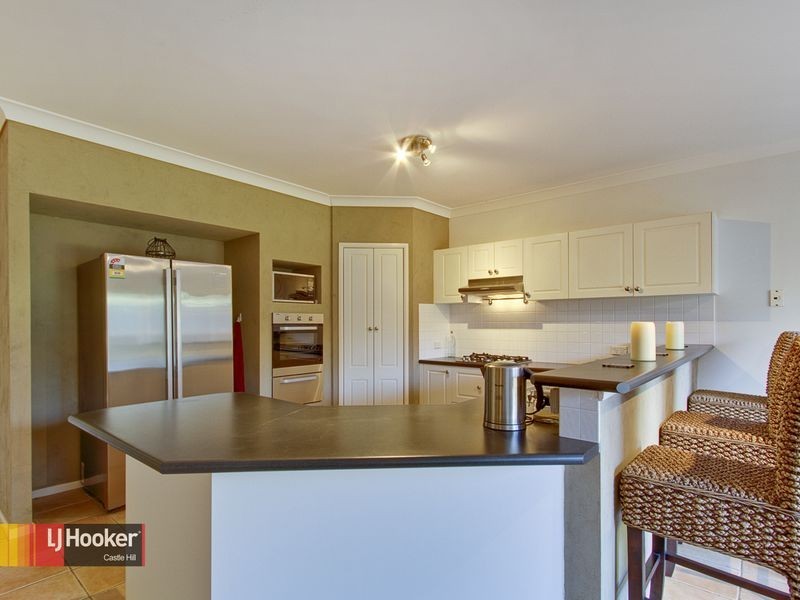 6 Lightwood Way, Beaumont Hills NSW 2155