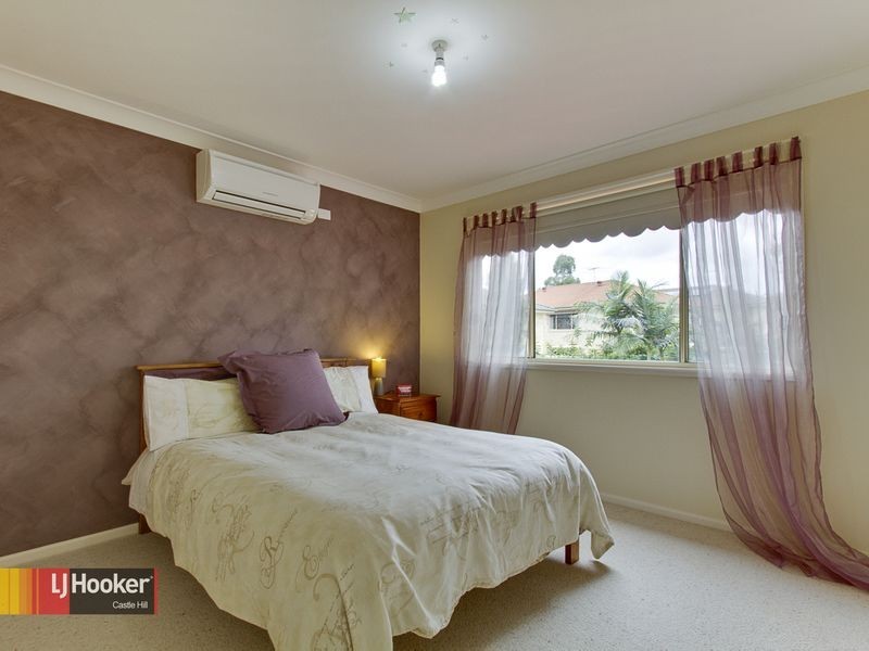 6 Lightwood Way, Beaumont Hills NSW 2155