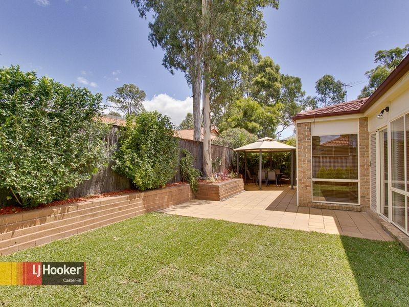 6 Lightwood Way, Beaumont Hills NSW 2155