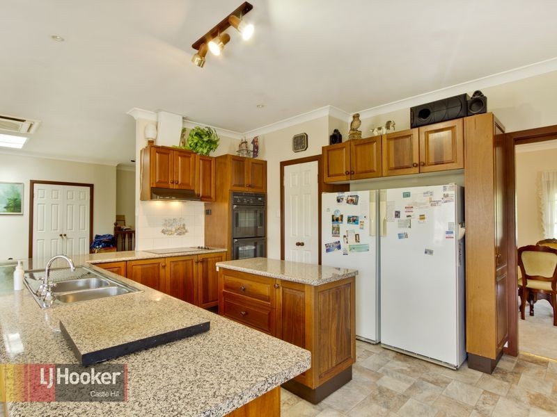 17 Garthowen Crescent, Castle Hill NSW 2154