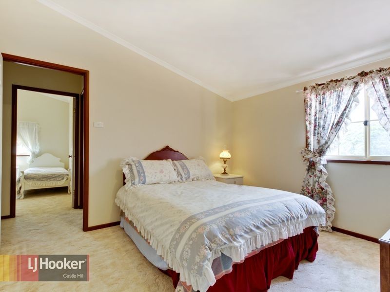 17 Garthowen Crescent, Castle Hill NSW 2154
