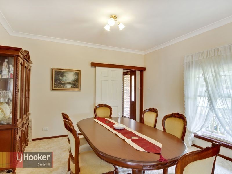 17 Garthowen Crescent, Castle Hill NSW 2154