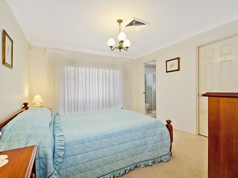 5 Treetops Rd, Cherrybrook NSW 2126