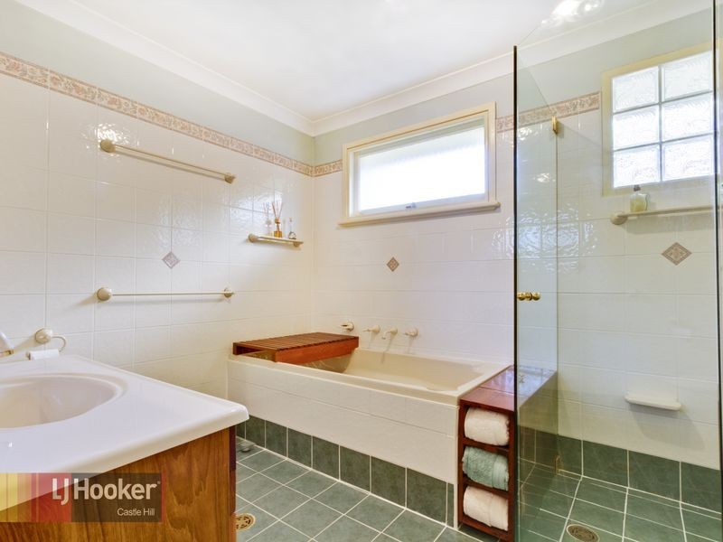 2 Stirling Avenue, North Rocks NSW 2151