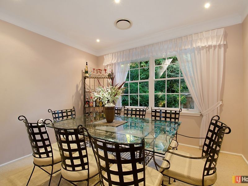 8 Haigh Place, Castle Hill NSW 2154