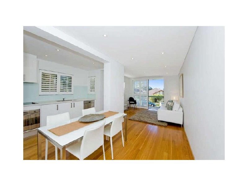 2/18 Brook Street, Coogee NSW 2034