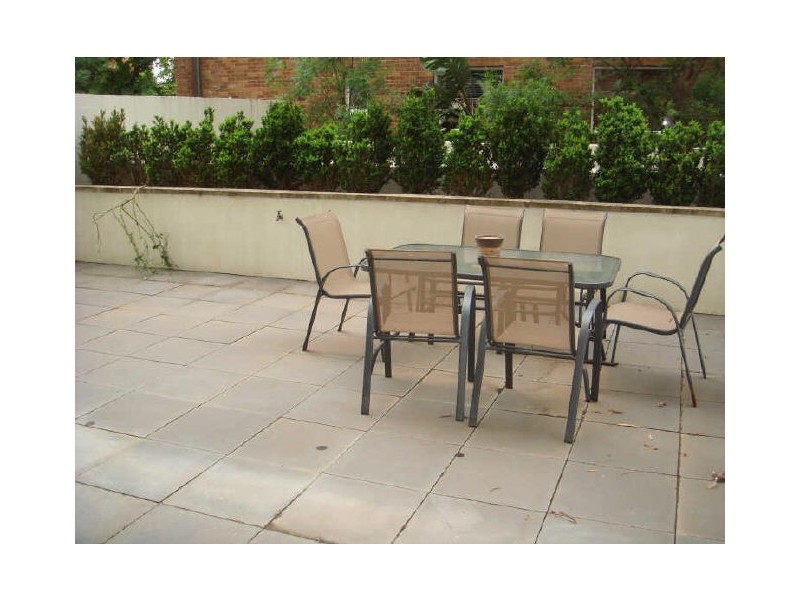 2 Elizabeth Bay Road, Potts Point NSW 2011