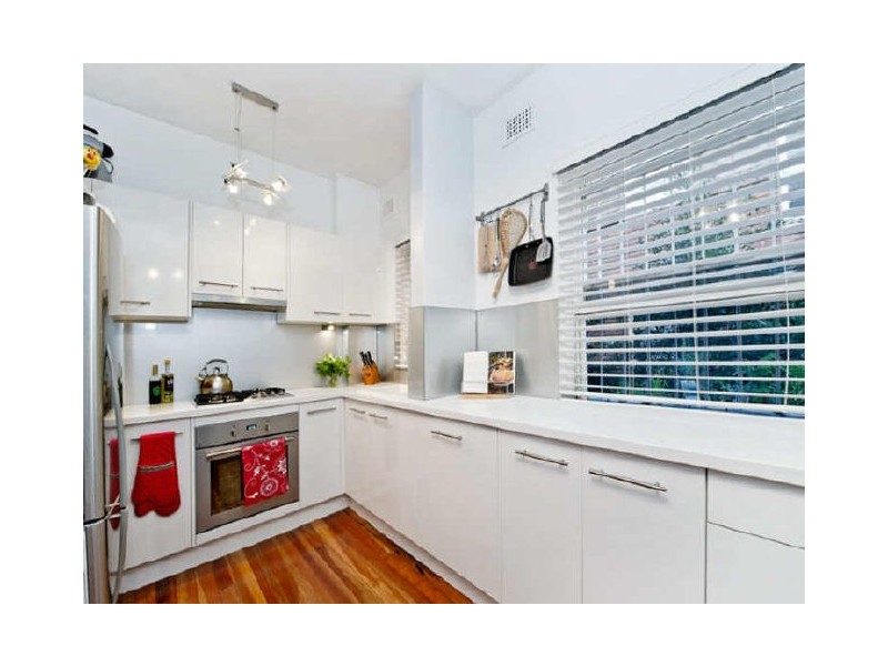 2/11 Botany Street, Bondi Junction NSW 2022