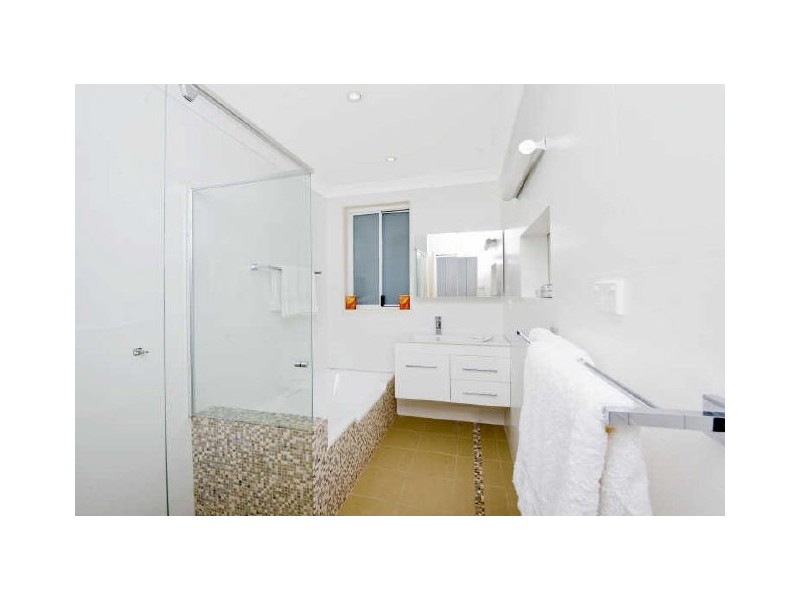 156 Carrington Road, Coogee NSW 2034