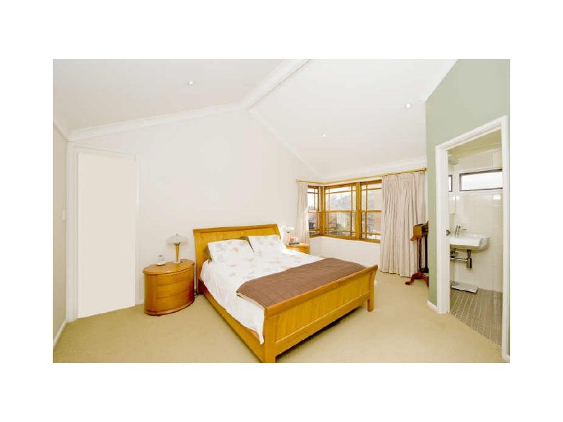 80 Glenayr Avenue, Bondi Beach NSW 2026