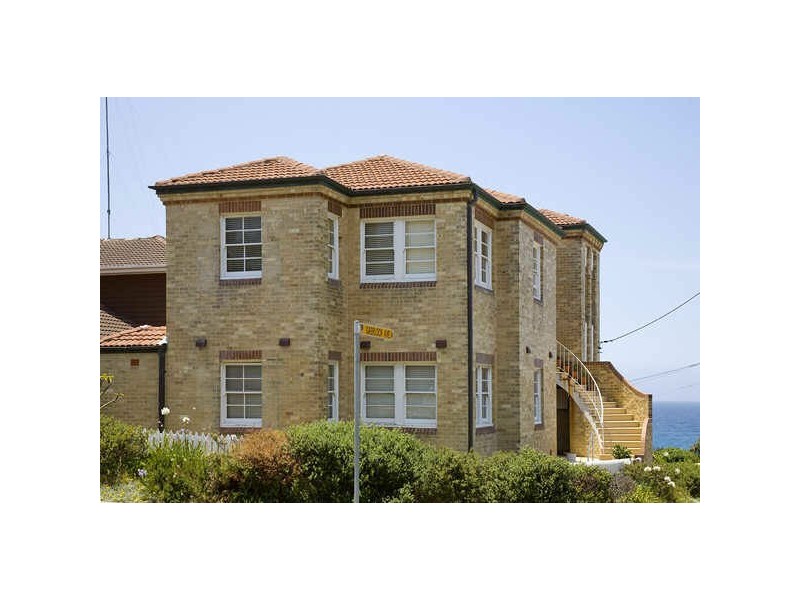 2/22 Gaerloch Avenue, Tamarama NSW 2026