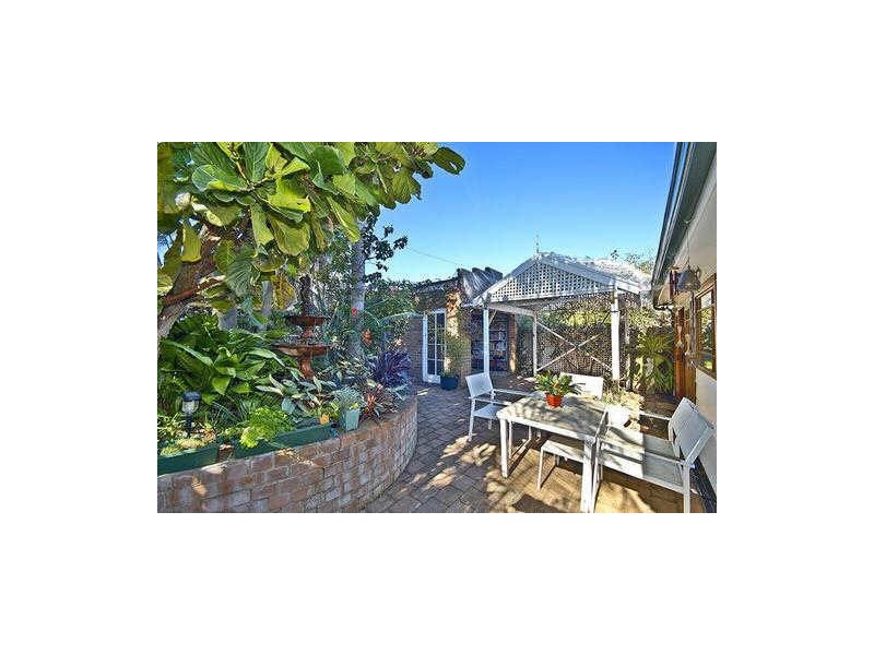 136 Newland Street, Queens Park NSW 2022