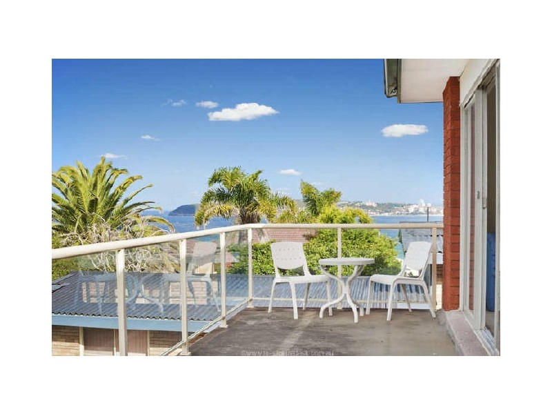 24 Ian Avenue, North Curl Curl NSW 2099