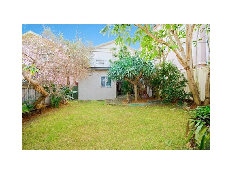 16 Brighton Boulevard, Bondi Beach NSW 2026