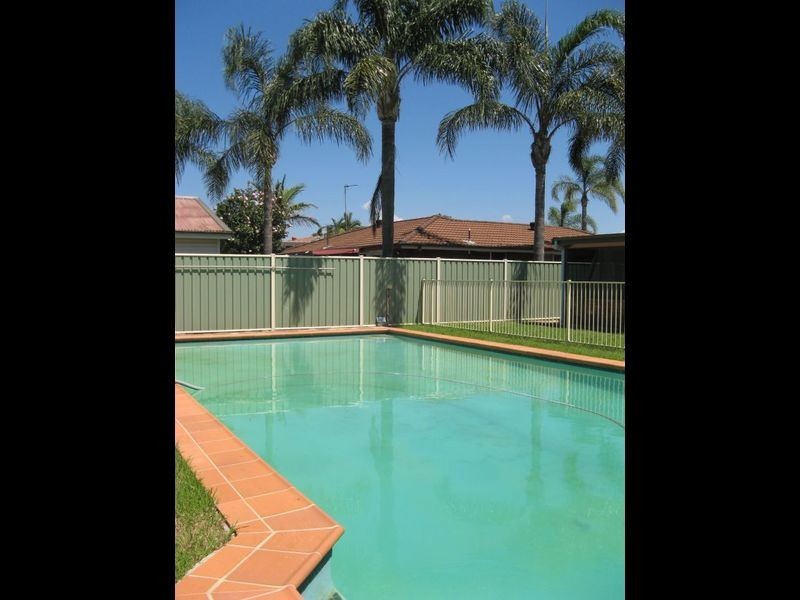 16 Attunga Close, St Huberts Island NSW 2257