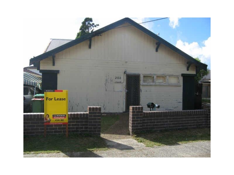 202 Memorial Ave, Ettalong Beach NSW 2257