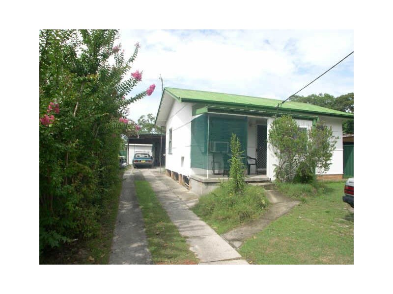 94 McMasters Rd, Woy Woy NSW 2256