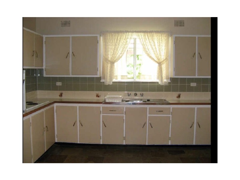 12 Albion St, Ettalong Beach NSW 2257