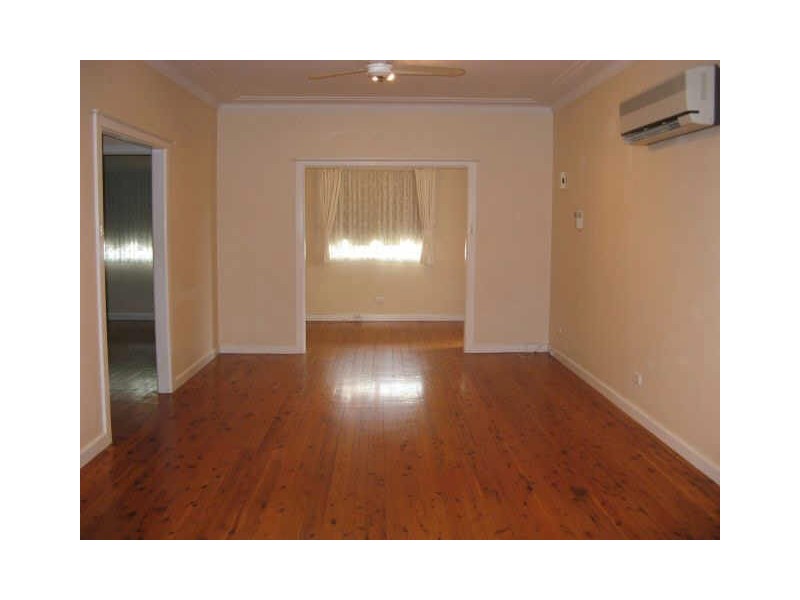 12 Albion St, Ettalong Beach NSW 2257