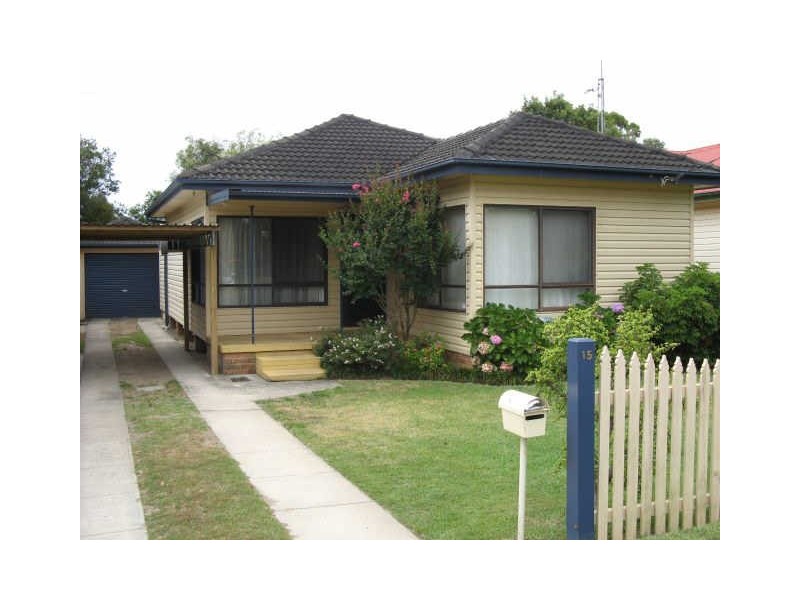 15 Australia Ave, Umina Beach NSW 2257