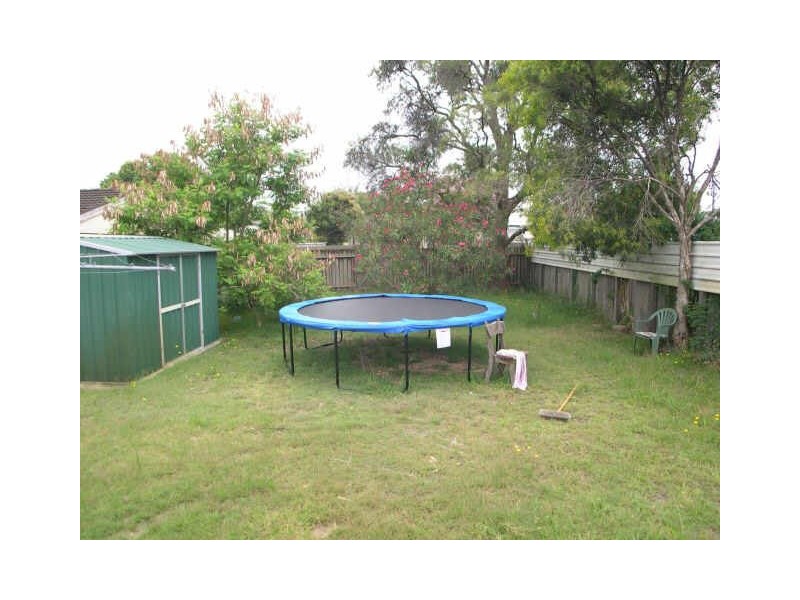 39 Dunalban Ave, Woy Woy NSW 2256