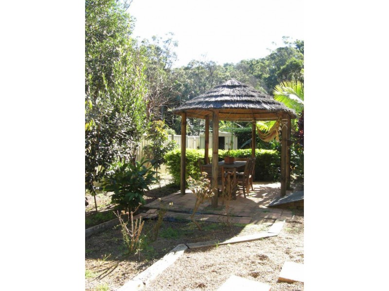 16 Burdett Pl, Umina Beach NSW 2257