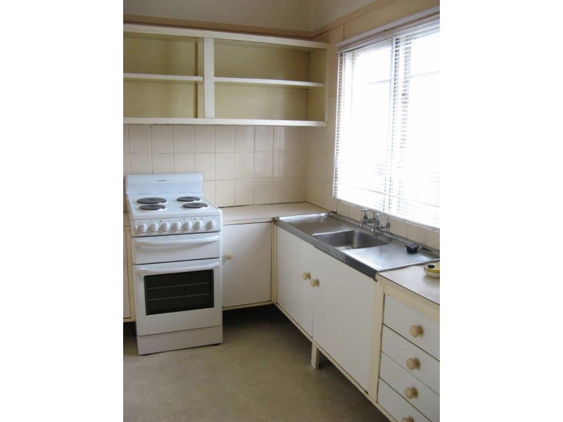 7 Bangalow St, Ettalong Beach NSW 2257