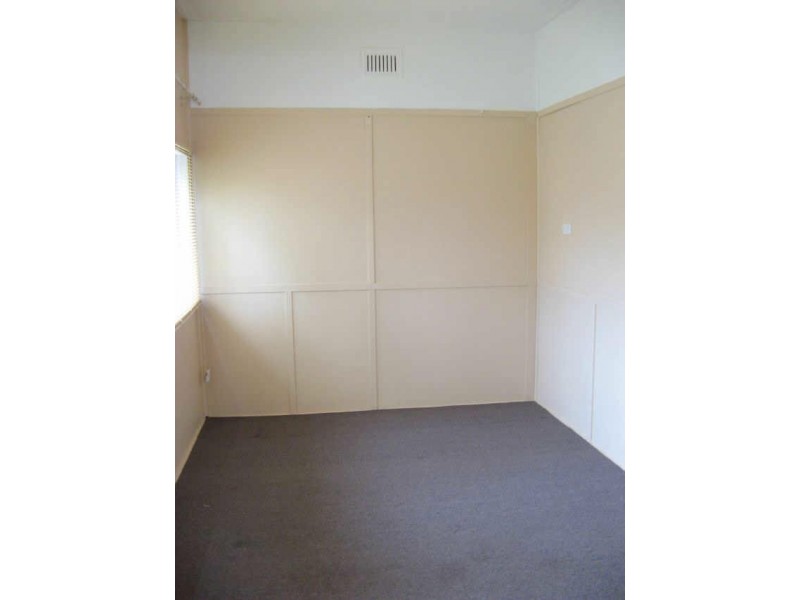 7 Bangalow St, Ettalong Beach NSW 2257