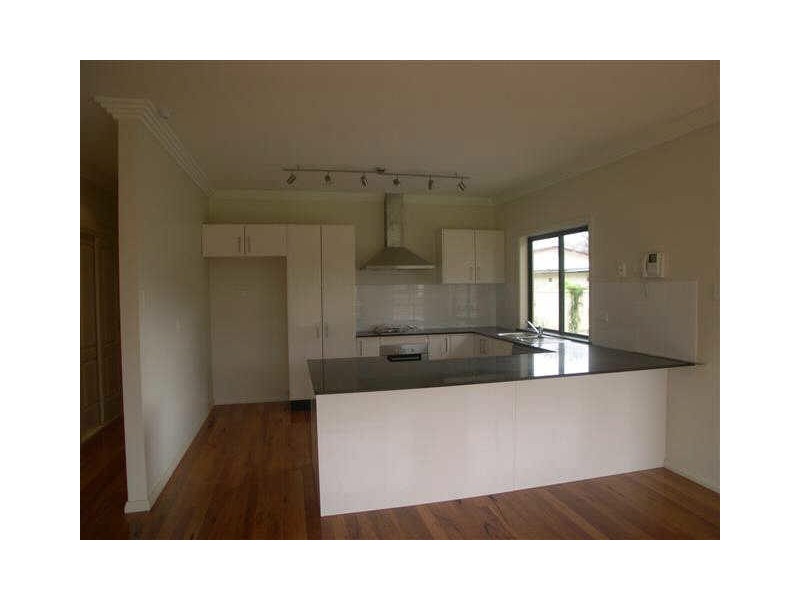 2/11 Dwyer Ave, Woy Woy NSW 2256