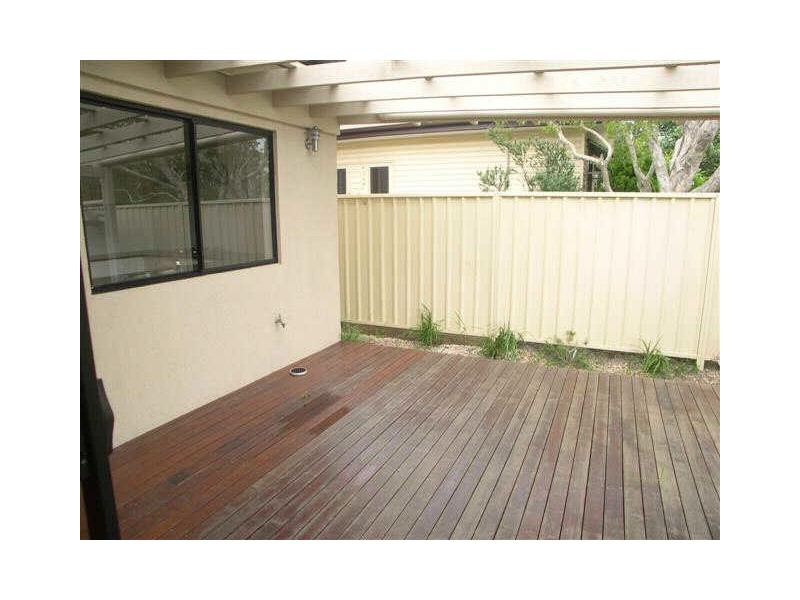 1/11 Dwyer Ave, Woy Woy NSW 2256