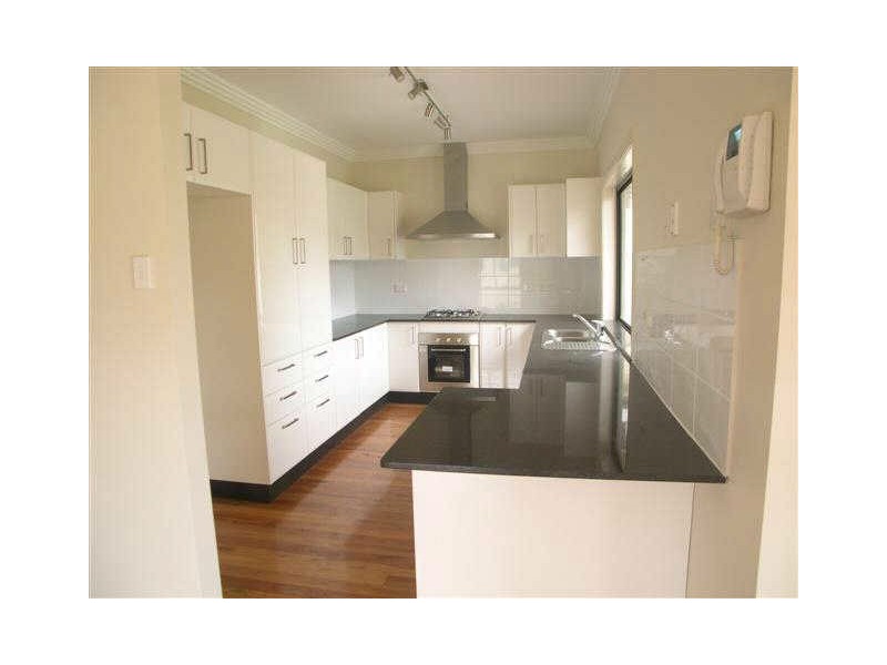 111 Dwyer Ave, Woy Woy NSW 2256