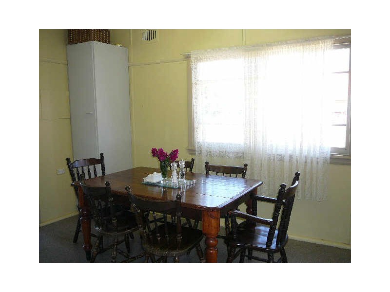 147 Memorial Ave, Ettalong Beach NSW 2257