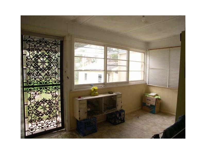 63 Bangalow St, Ettalong Beach NSW 2257