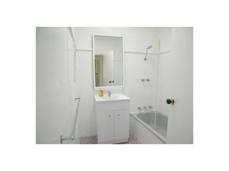 217 Ocean Beach Rd, Woy Woy NSW 2256