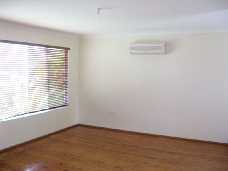 15 Watkin Ave, Woy Woy NSW 2256