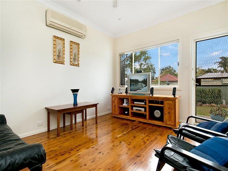 27 Barrenjoey Road, Ettalong Beach NSW 2257