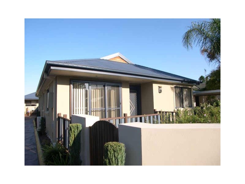 1/128 Paton St, Woy Woy NSW 2256