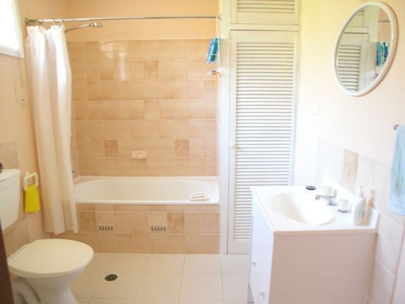 29 Mackenzie Ave, Woy Woy NSW 2256